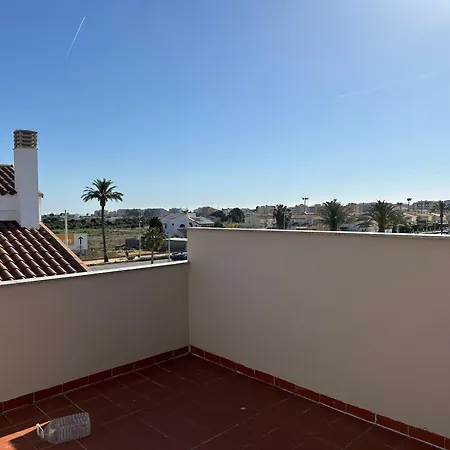منزل للإقامة En Casa Familiar *